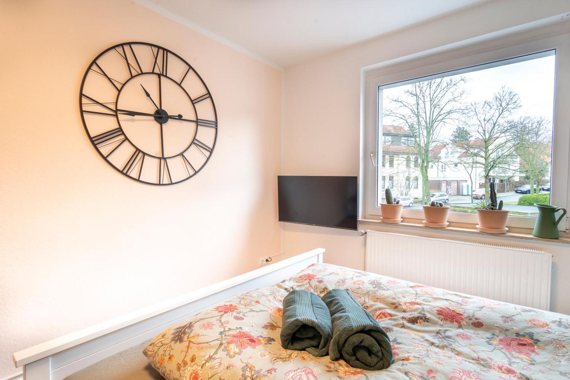 Akram Appartement III - Ruhig, Stadtnah Hildesheim Bagian luar foto